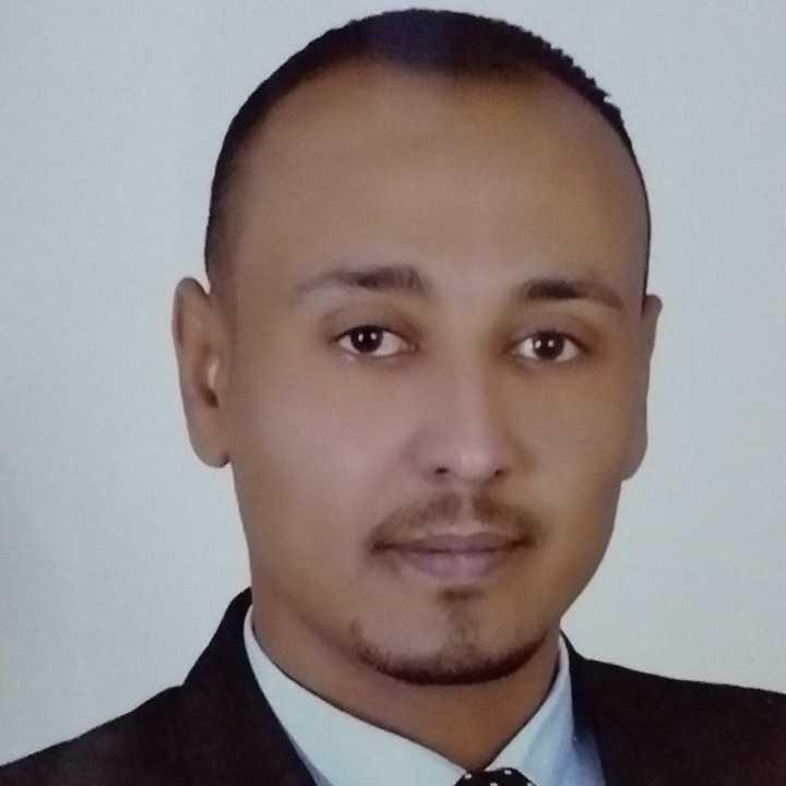 خالد محمد تاج الدين